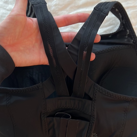 Athleta Sports Bra - Picture 4 of 4